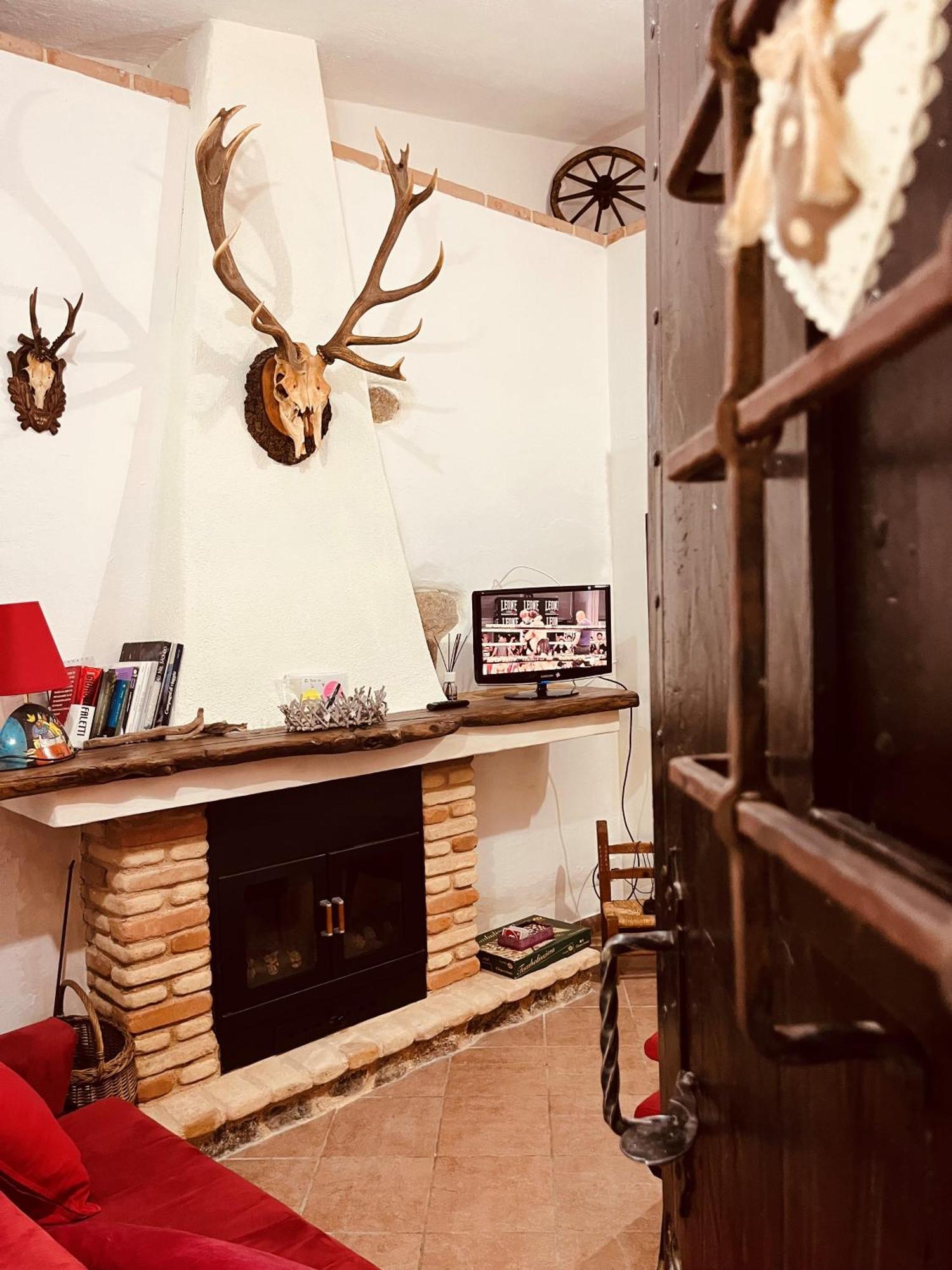 Ovostolai Cottage فوني المظهر الخارجي الصورة